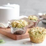 Muffins verts au matcha, épinards et abricots