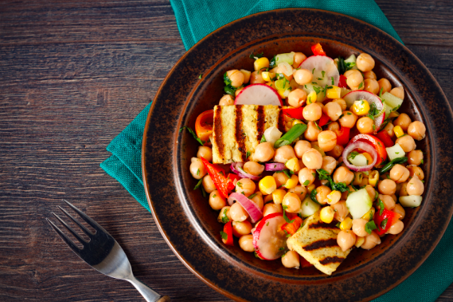 Tofu et pois-chiches aux arachides