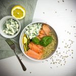 Bowl of quinoa, grilled vegetables, smoked salmon and basil cottage cheese sauce. CLINIQUE ÉPITHÉLIA- digestive health clinic. Team of nutritionists.